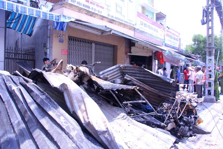 Chùm ảnh đám cháy thiêu chết 2 vợ chồng ảnh 7